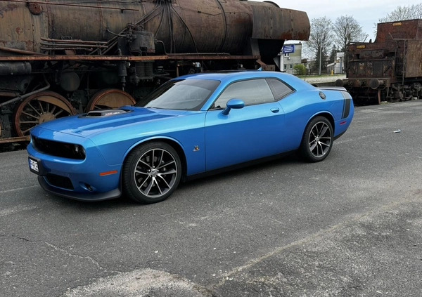 Dodge Challenger cena 149900 przebieg: 85000, rok produkcji 2016 z Stary Sącz małe 781